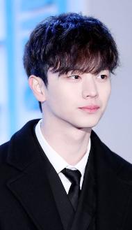 Yook Sung-jae